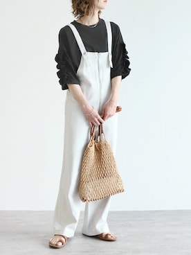 「reca（レカ）のアイテム（オールインワン・サロペット）」を使った、recastaffさん（レディース・165cm）の春コーディネート