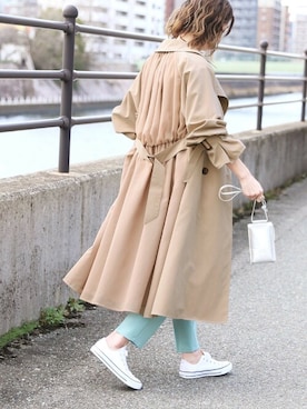 「reca（レカ）のアイテム（トレンチコート）」を使った、recastaffさん（レディース・165cm）の冬コーディネート