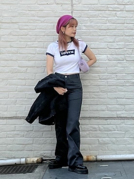 「Levi's（リーバイス）のアイテム（チノパンツ）」を使った、リーバイス STAFF WOMENさん（レディース・164cm）の秋コーディネート