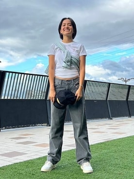 「Levi's（リーバイス）のアイテム（帽子）」を使った、リーバイス STAFF WOMENさん（レディース・165cm）の夏コーディネート