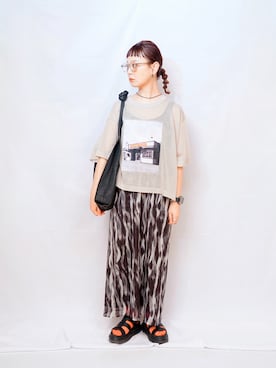 「アイテム（メガネ）」を使った、よちさん（レディース・158cm）の夏コーディネート