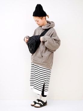 「アイテム（ボディバッグ/ウエストポーチ）」を使った、よちさん（レディース・157cm）の秋コーディネート