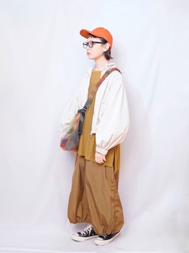 「アイテム（キャップ）」を使った、よちさん（レディース・158cm）の春コーディネート