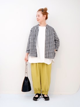「しまむら（シマムラ）のアイテム（その他パンツ）」を使った、よちさん（レディース・157cm）の春コーディネート