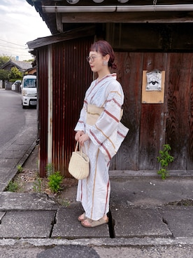 「アイテム（メガネ）」を使った、よちさん（レディース・158cm）の夏コーディネート