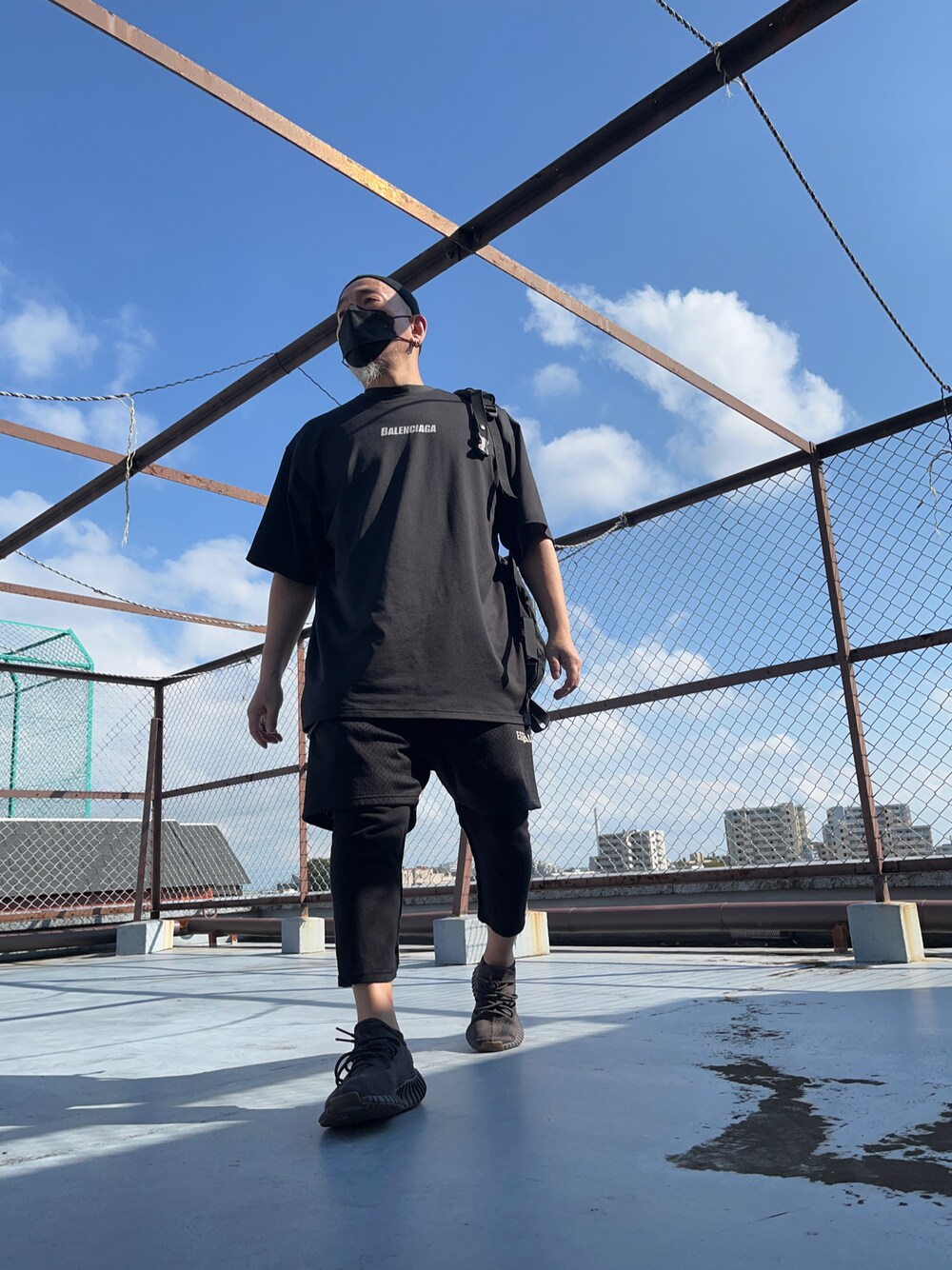 つーるはー｜BALENCIAGAのTシャツ/カットソーを使ったコーディネート