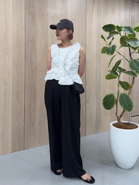 「CAPRICIEUX LE'MAGE（カプリシューレマージュ）のメタルトングサンダル（シューズ、ブラック系）」を使った、yabu_lemageさん（レディース・163cm）の春コーディネート