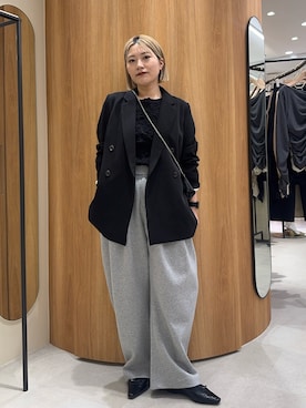 「CAPRICIEUX LE'MAGE（カプリシューレマージュ）のダンボールカーブパンツ（その他パンツ、グレー系）」を使った、yabu_lemageさん（レディース・163cm）の春コーディネート
