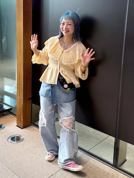 「LOWRYS FARM（ローリーズファーム）のCONE/ラップミニスカート　1047090（デニムパンツ、ブルー系）」を使った、MIKUさん（レディース・150cm）の秋コーディネート
