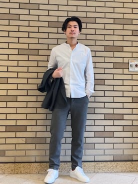 「SHIPS（シップス）のSHIPS: プリント バンド カラー シャツ（シャツ/ブラウス、ブルー系）」を使った、木村さん（メンズ・178cm）の春コーディネート