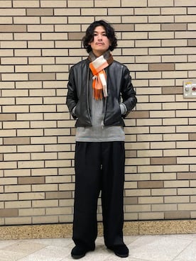 「アイテム（ストール/ショール）」を使った、木村さん（メンズ・178cm）の冬コーディネート