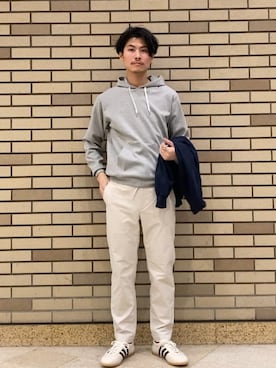 「SHIPS（シップス）のアイテム（トップス）」を使った、木村さん（メンズ・178cm）の春コーディネート