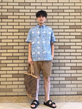 「SHIPS（シップス）のSHIPS: AUTHENTIC サマー コーデュロイ イージーショーツ（その他パンツ、ベージュ系）」を使った、木村さん（メンズ・178cm）の夏コーディネート