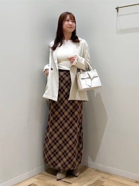 「アイテム（テーラードジャケット、ホワイト系）」を使った、さかべちゃんさん（レディース・167cm）の秋コーディネート