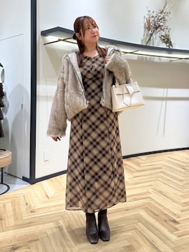 「mysty woman（ミスティウーマン）のアイテム（シューズ）」を使った、さかべちゃんさん（レディース・167cm）の秋コーディネート