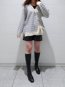 「レザーショートパンツ」｜「アイテム（その他）」を使った、さかべちゃんさん（レディース・167cm）の冬コーディネート