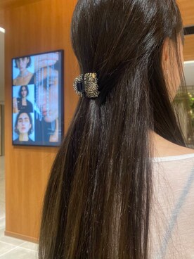 「アイテム（バレッタ/ヘアクリップ）」を使った、nさん（レディース・154cm）の秋コーディネート