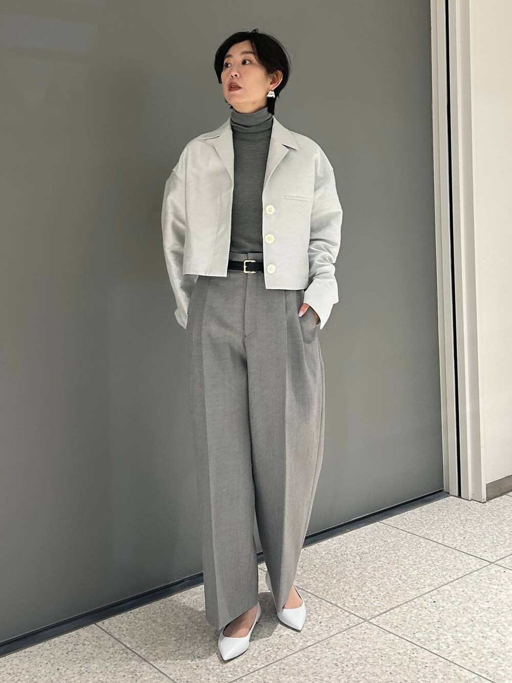 「パンツ、Chaos、ニット、きれいめ、ベーシック/シンプル、体型カバー、ジャケット、アウター、春コーデ、冬コーデ」｜「MANUELAのChaos(カオス)/＜MANUELA＞別注ベルト（ベルト、ブラック系）」を使った、chaos_haseさん（レディース・169cm）の冬コーディネートの1枚目の写真