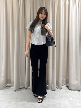 「FREE'S MART（フリーズマート）の◆コンパクトシャツカットソー（Tシャツ/カットソー、グレー系）」を使った、杏菜さん（レディース・160cm）の夏コーディネート