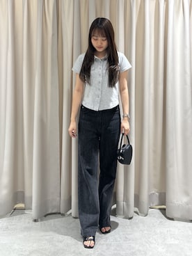 「FREE'S MART（フリーズマート）の◆コンパクトシャツカットソー（Tシャツ/カットソー、グレー系）」を使った、杏菜さん（レディース・160cm）の夏コーディネート
