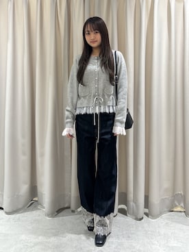 「FREE'S MART（フリーズマート）の◆フリルレイヤードニットカーディガン（ニット/セーター、グレー系）」を使った、杏菜さん（レディース・160cm）の秋コーディネート