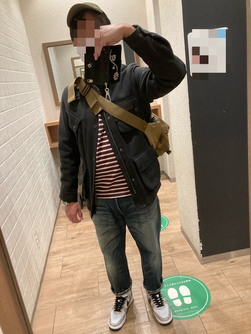 「LEVI'S VINTAGE CLOTHINGの71501-0007（デニムパンツ、ブルー系）」を使った、classicoairさん（メンズ・172cm）の冬コーディネートの1枚目の写真
