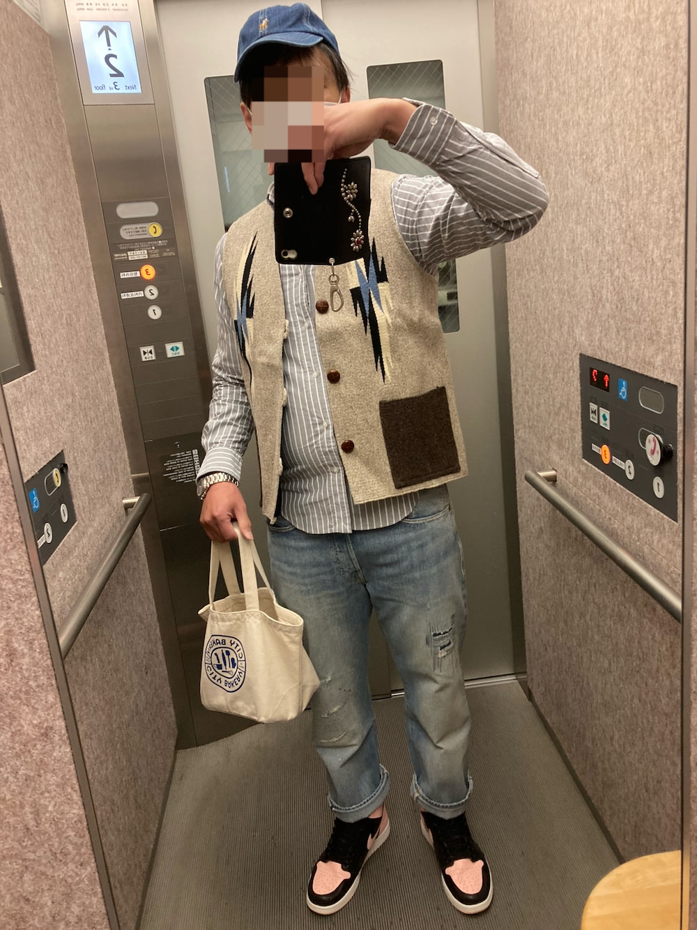 「IKE BEHARのFREEDOM FIT CANDY STRIPE シャツ（シャツ/ブラウス、その他）」を使った、classicoairさん（メンズ・172cm）の春コーディネートの1枚目の写真