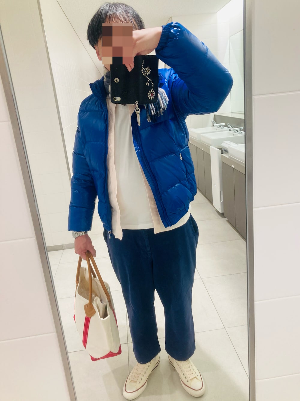 「BOHEMIANSのBP-48 PANTS CHINO HEAVY（チノパンツ、ブルー系）」を使った、classicoairさん（メンズ・172cm）の冬コーディネートの1枚目の写真