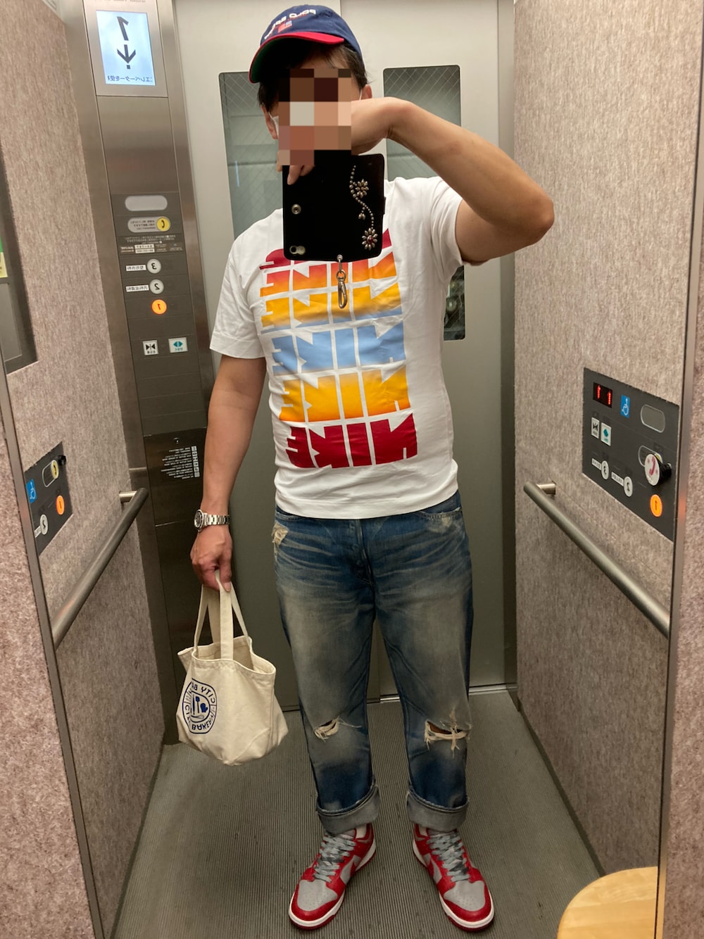 「NIKEの70年代復刻 NIKE クラシック Tシャツ ゴツナイキ（Tシャツ/カットソー、ホワイト系）」を使った、classicoairさん（メンズ・172cm）の春コーディネートの1枚目の写真