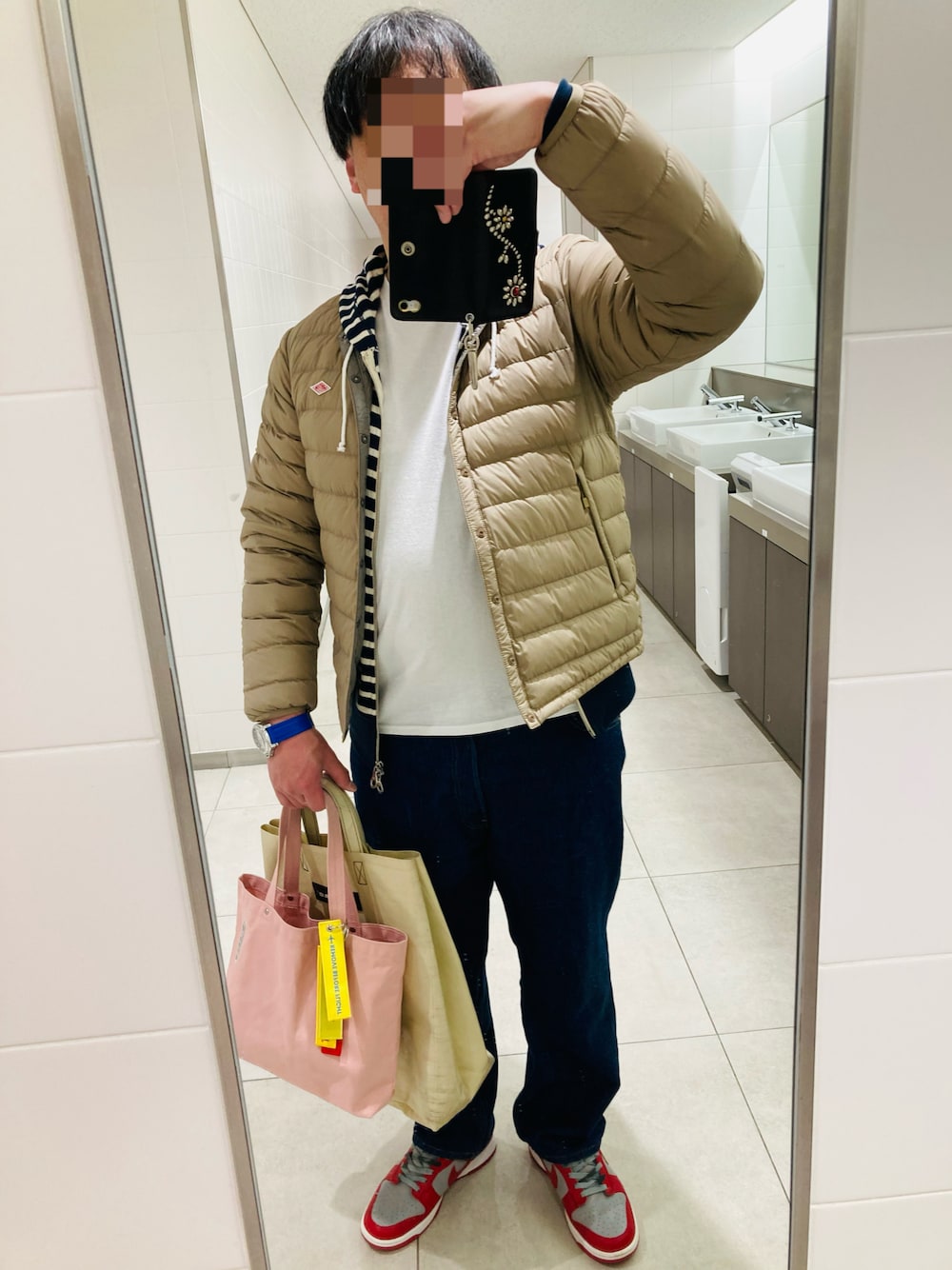 「Levi'sの501メキシコ製 ワンウォッシュデニム w36（デニムパンツ、ブルー系）」を使った、classicoairさん（メンズ・172cm）の春コーディネートの1枚目の写真