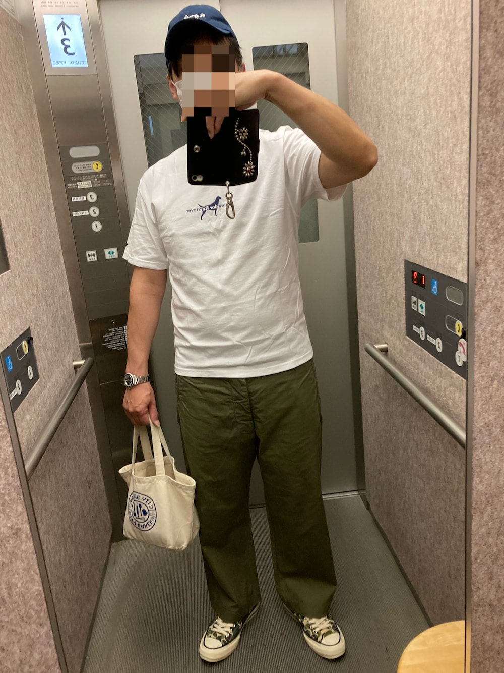「Buzz Rickson'sのfennica別注 1941 アーミー チノパンツ （チノパンツ、グリーン系）」を使った、classicoairさん（メンズ・172cm）の春コーディネートの1枚目の写真