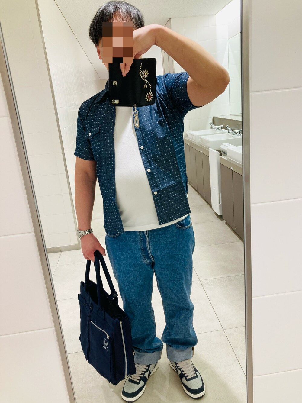 「Levi'sのデッドストック メキシコ製 501 デニムパンツ（デニムパンツ、ブルー系）」を使った、classicoairさん（メンズ・172cm）の春コーディネートの1枚目の写真