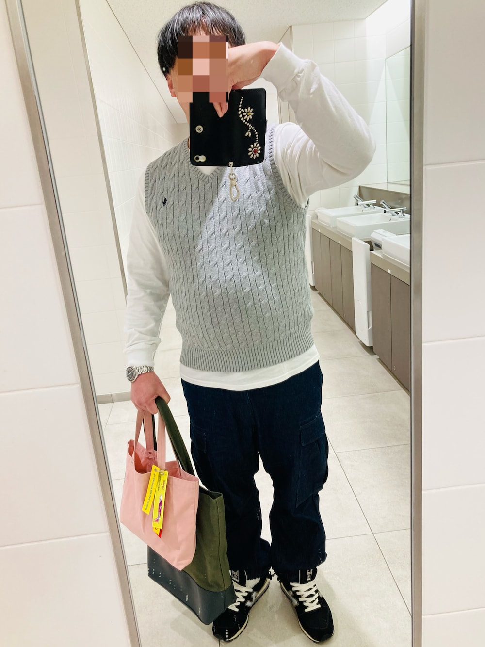POLO RALPH LAURENのベスト（グレー系）を使った人気ファッション