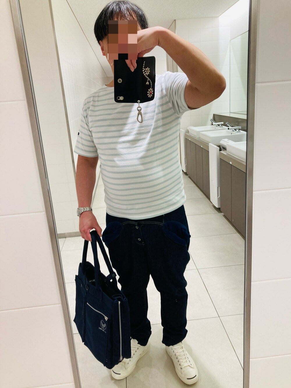 「PORTERのFLYING ACE 2WAY TOTE BAG（トートバッグ、ブルー系）」を使った、classicoairさん（メンズ・172cm）の春コーディネートの1枚目の写真
