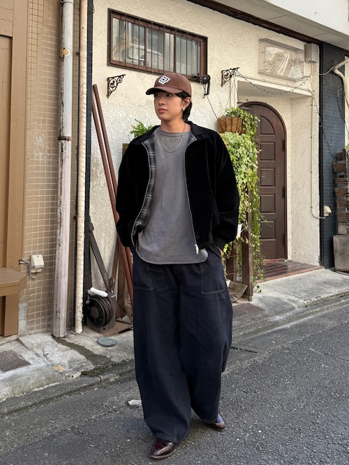 「NAKER(ネイカー)の裏地チェックフェイクスエードジップアップブルゾン/ スイングトップ(ブルゾン)」を使った、YUSEIさん(メンズ・178cm)の秋コーディネート