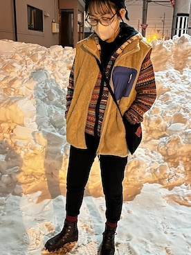 「CHUMS（チャムス）のアイテム（ベスト）」を使った、KANONさん（レディース・159cm）の冬コーディネート
