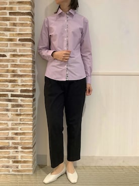 「アイテム（ビジネスシャツ）」を使った、BRICK HOUSE by Tokyo Shirts 静岡マークイズ店さん（レディース・167cm）の秋コーディネート