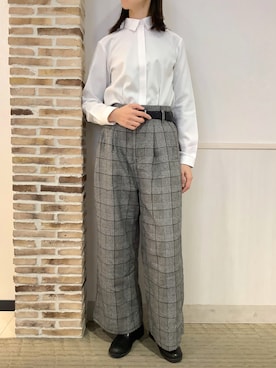 「アイテム（ビジネスシャツ）」を使った、BRICK HOUSE by Tokyo Shirts 静岡マークイズ店さん（レディース・167cm）の冬コーディネート