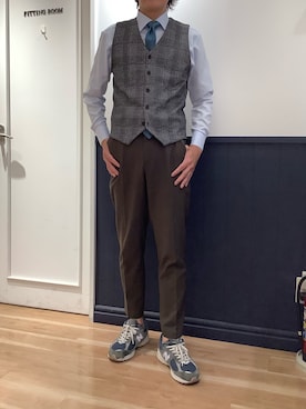 「アイテム（ビジネスシャツ）」を使った、TOKYO SHIRTS 大阪クロスト店さん（メンズ・177cm）の秋コーディネート
