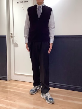 「アイテム（ビジネスシャツ）」を使った、TOKYO SHIRTS 大阪クロスト店さん（メンズ・177cm）の冬コーディネート