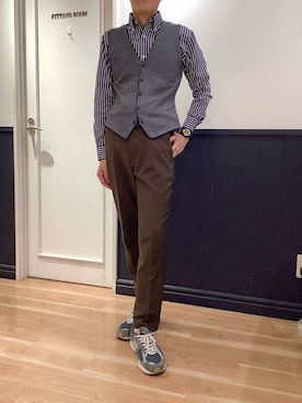 「アイテム（ビジネスシャツ）」を使った、TOKYO SHIRTS 大阪クロスト店さん（メンズ・177cm）の秋コーディネート