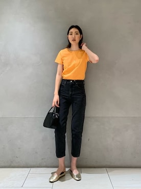 「Ungrid（アングリッド）のハイウエストスリムテーパードデニム（デニムパンツ）」を使った、長倉稔里さん（レディース・169cm）の春コーディネート