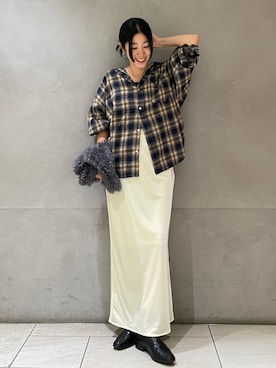 峯村真由さんのコーディネート