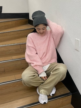 「アイテム（ニットキャップ/ビーニー）」を使った、峯村真由さん（レディース・158cm）の秋コーディネート