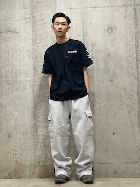 「AVIREX（アヴィレックス）のアイテム（スウェットパンツ）」を使った、クマキリコウタさん（メンズ・175cm）の冬コーディネート