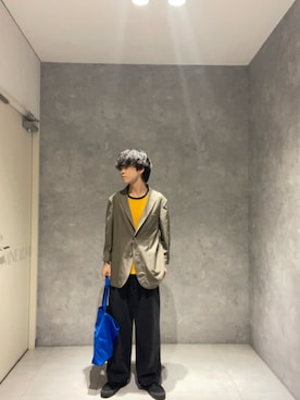 「URBAN RESEARCH DOORS（アーバンリサーチドアーズ）のLIFE STYLE TAILOR　ライトメッシュイージージャケット（テーラードジャケット、ベージュ系）」を使った、Yuichiroさん（メンズ・171cm）の夏コーディネート