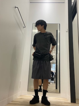 「URBAN RESEARCH DOORS（アーバンリサーチドアーズ）の『別注』Marmot×DOORS　BODY BAG（ボディバッグ/ウエストポーチ、ブラック系）」を使った、Yuichiroさん（メンズ・171cm）の夏コーディネート