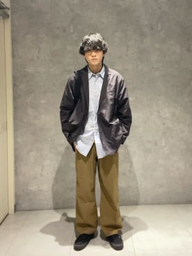 「URBAN RESEARCH DOORS（アーバンリサーチドアーズ）の『別注』BURLAP OUTFITTER×DOORS　SUPPLEX NYLON 2B JACKET（テーラードジャケット、グレー系）」を使った、Yuichiroさん（メンズ・171cm）の夏コーディネート