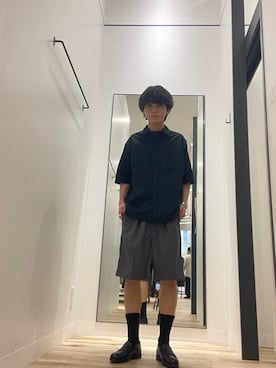 「URBAN RESEARCH（アーバンリサーチ）のCOOL DOTS SHORT-SLEEVE SHIRTS（シャツ/ブラウス、ブラック系）」を使った、Yuichiroさん（メンズ・171cm）の夏コーディネート