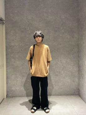 「URBAN RESEARCH DOORS（アーバンリサーチドアーズ）のPrinted Loose T-shirts（Tシャツ/カットソー、ブラウン系）」を使った、Yuichiroさん（メンズ・171cm）の夏コーディネート